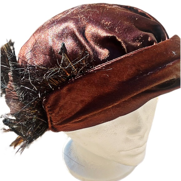 VTG- Rare find!  Dark Merlot Red VOGUL NEW YORK New York Hat - Picture 2 of 9